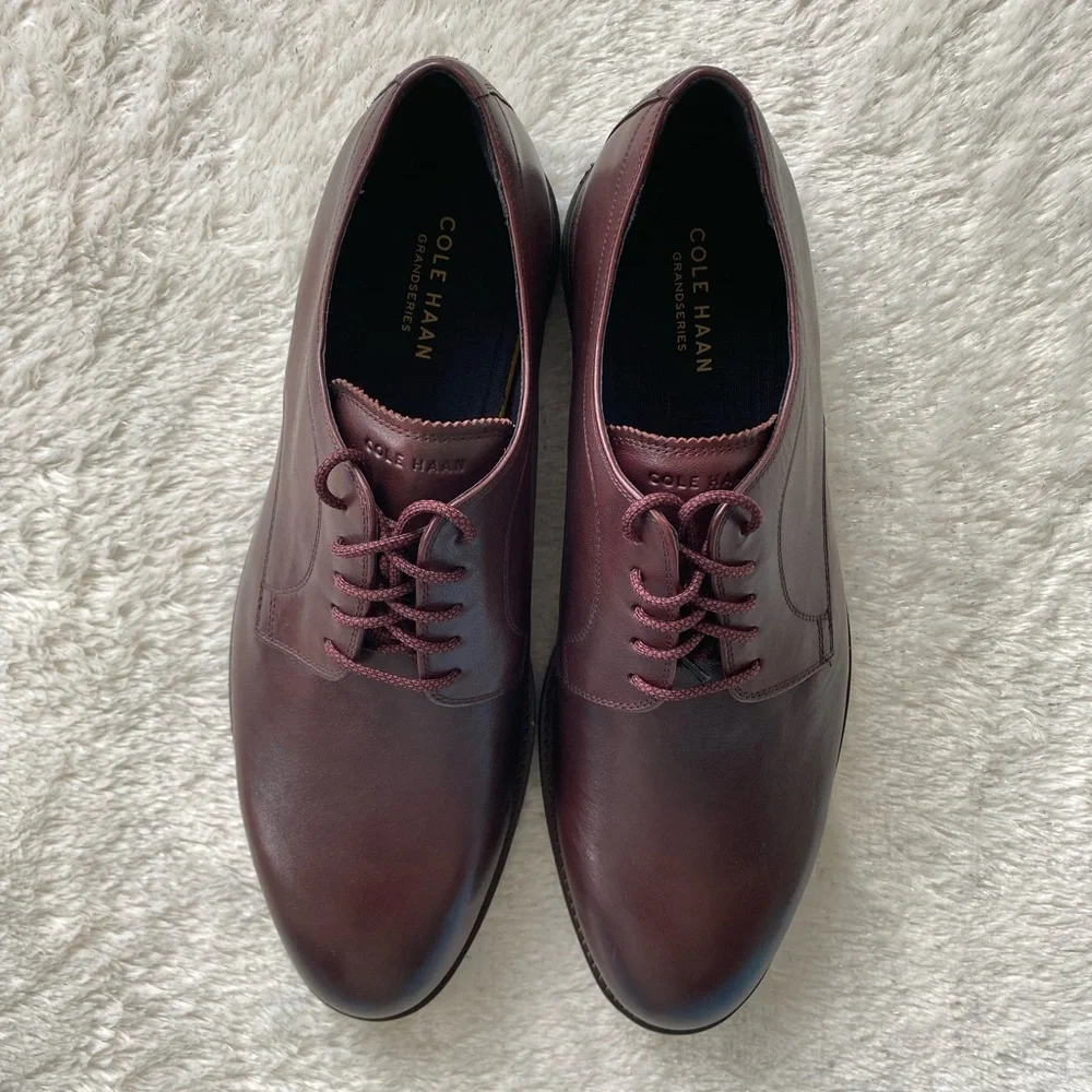 Cole Haan Men's Shoes. - Picture 2 of 5
